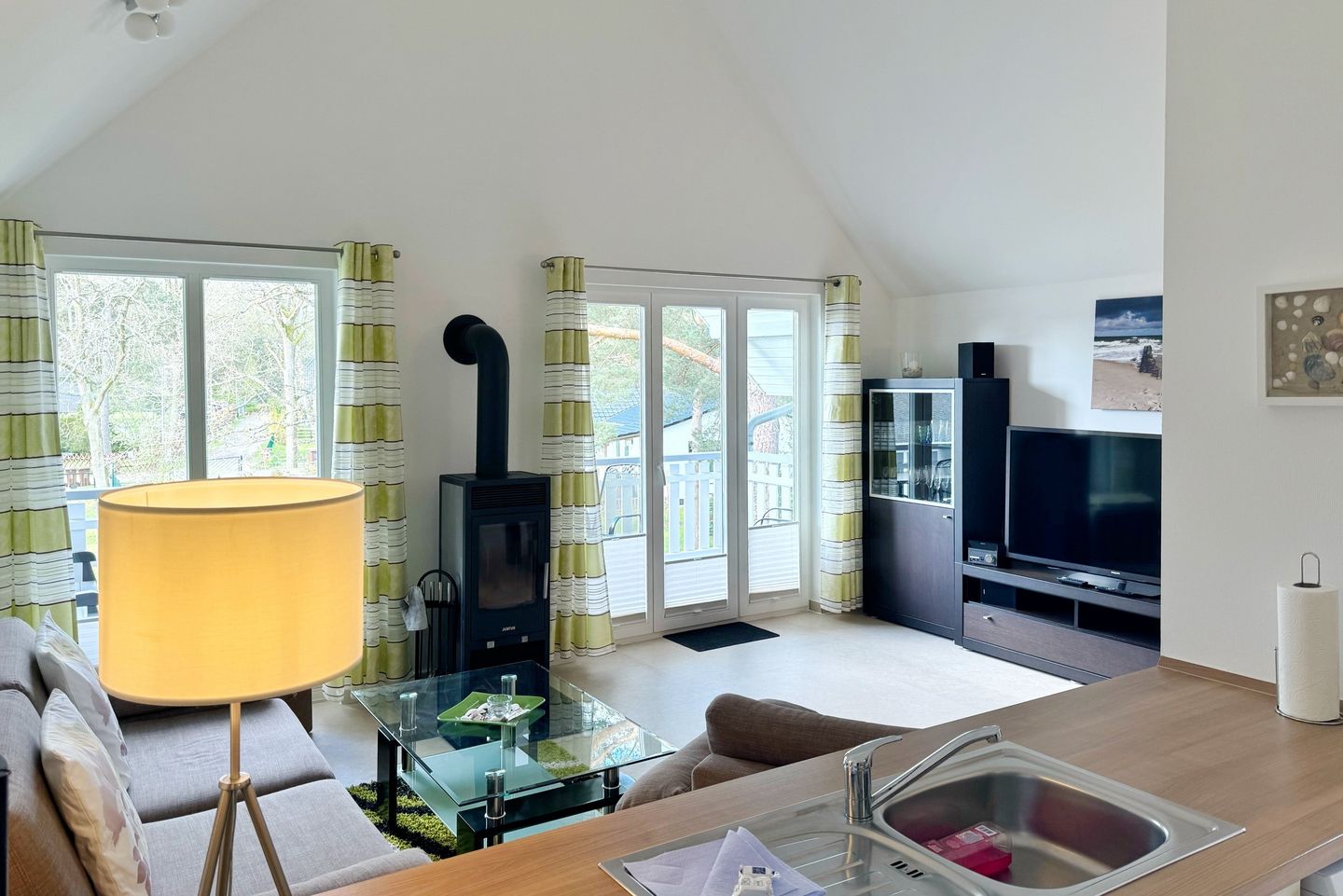 Ostseepark Rügen Ostseepark Rügen 17 Rügen - Wohn-Essbereich mit Couch