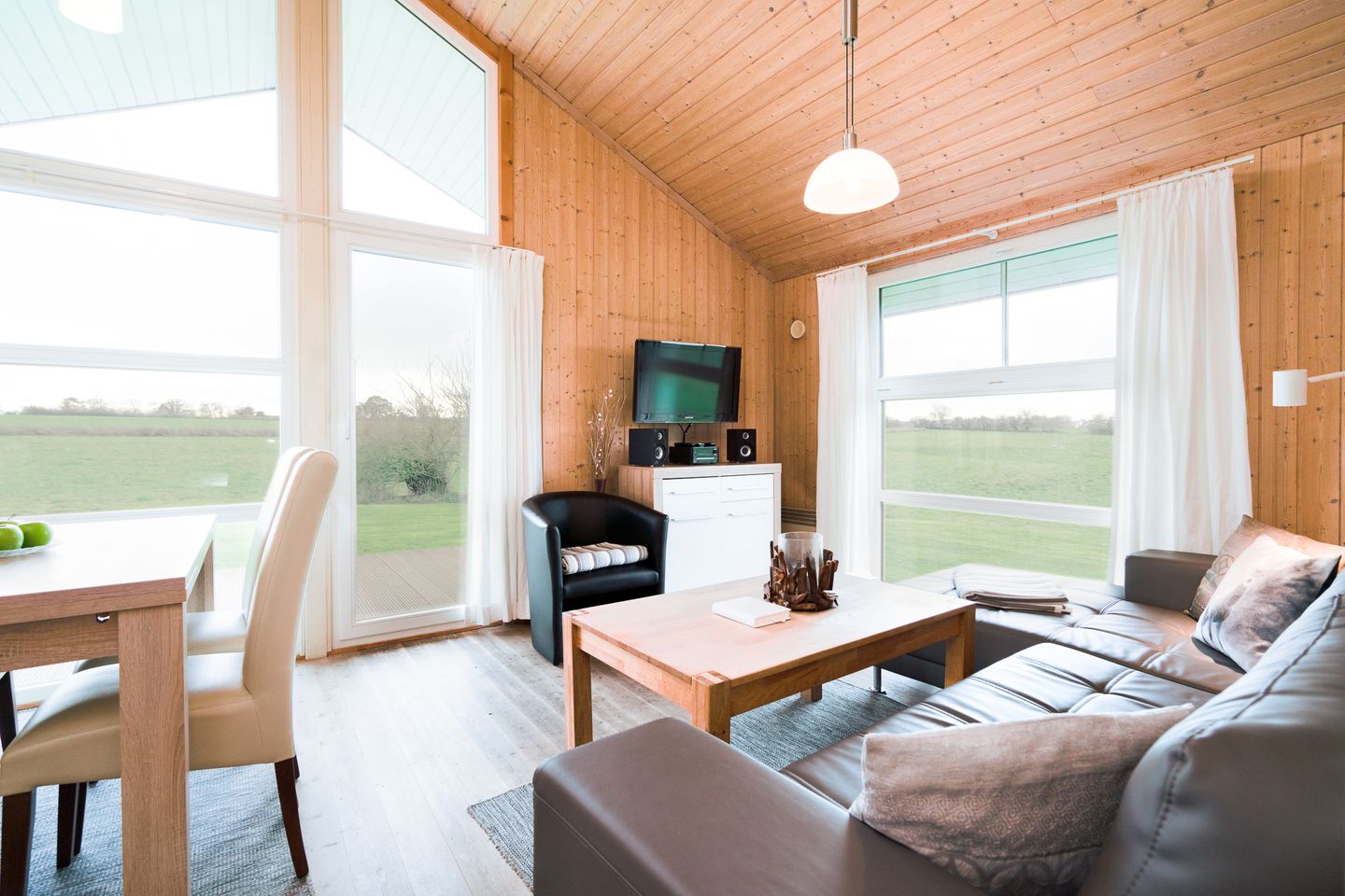  Hof Ruhleben - Haus Fischerfreunde Neustadt in Holstein - Wohnzimmer