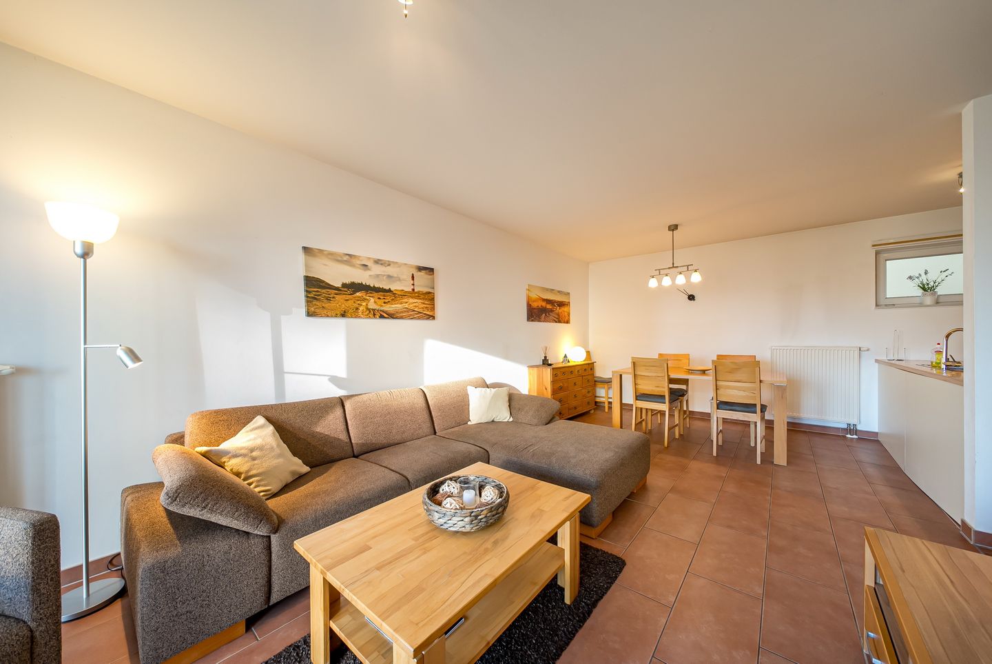 NordseeResort Friesland NordseeResort Friesland 51-1-M Schillig - Wohn-Essbereich mit Couch