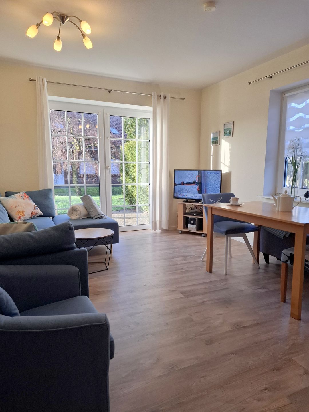 Haus am Brunnen Mühlenblick 1 Wohnung Pusteblume Werdum - 