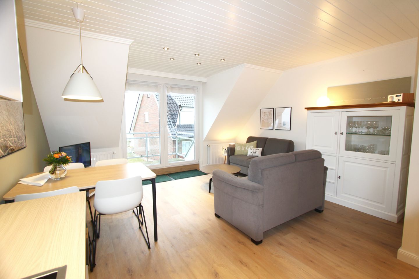  Trutz blanker Hans  - Dünenstr. 19, App. 10 Wenningstedt - Wohnzimmer