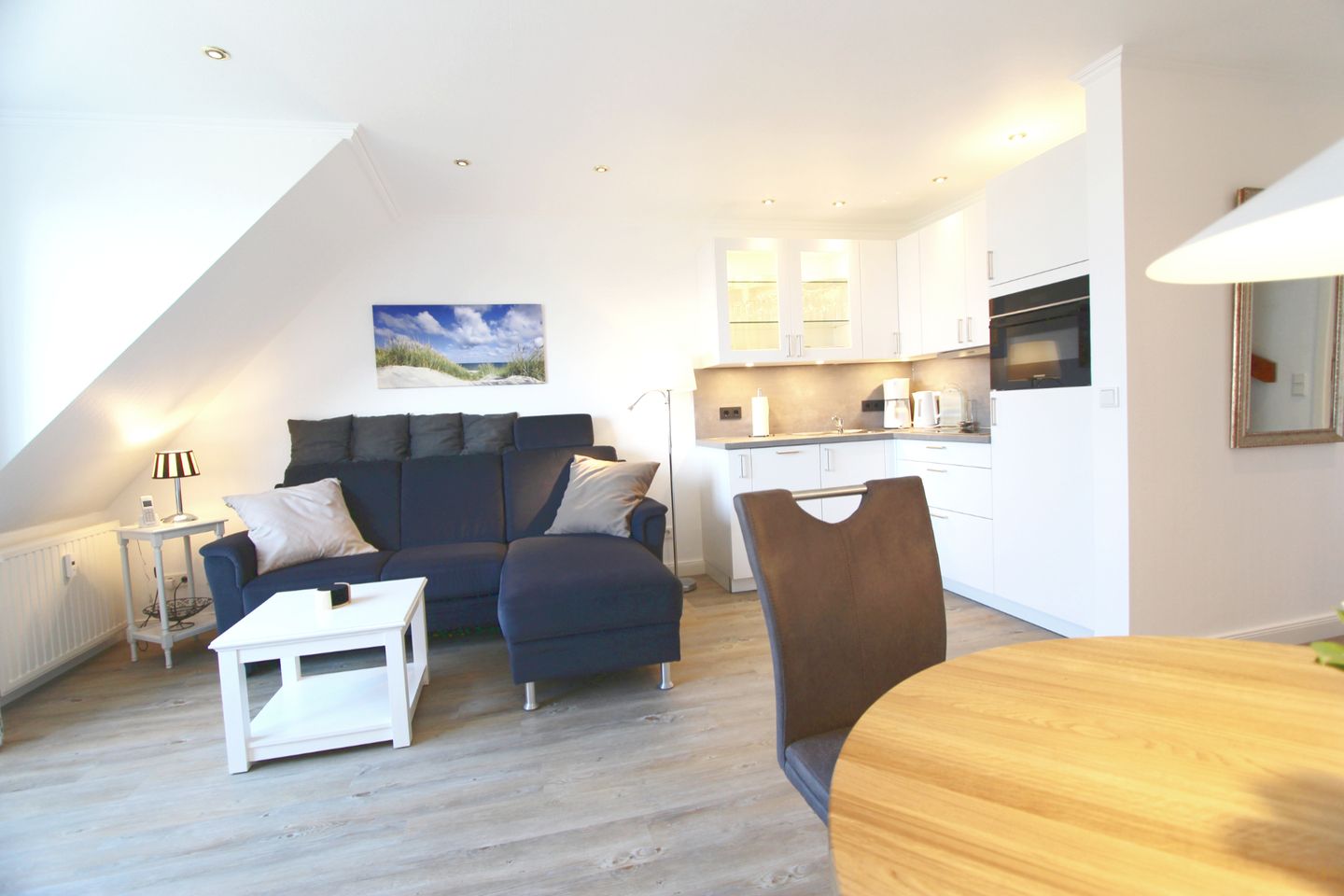 Trutz blanker Hans  - Dünenstr. 19, App. 12 Wenningstedt - Wohnzimmer