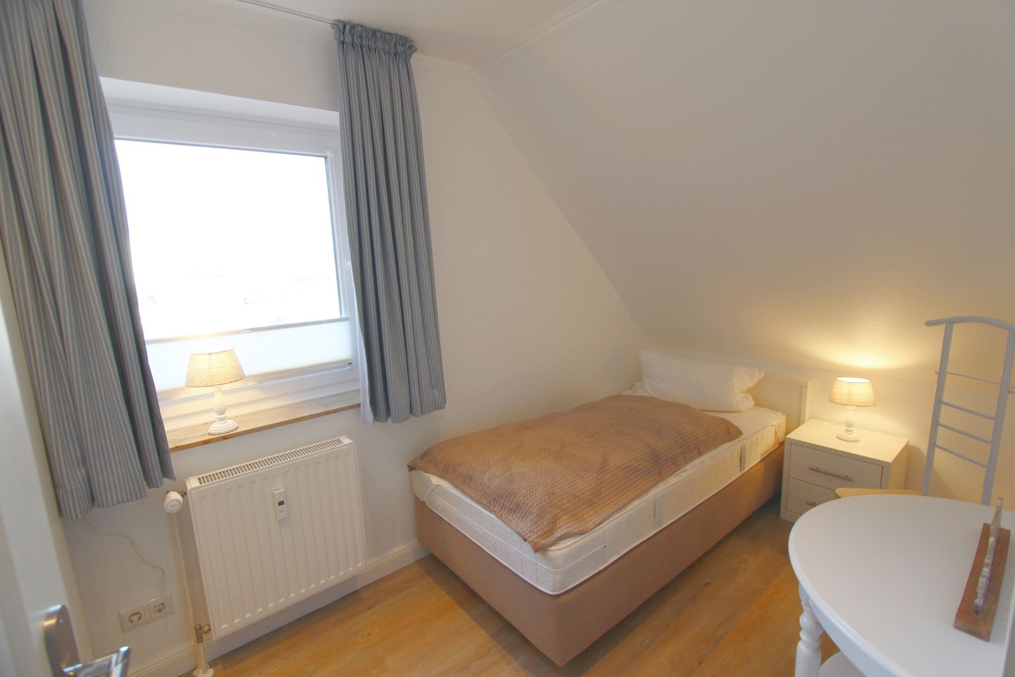 Trutz blanker Hans  - Dünenstr. 19, App. 12 Wenningstedt - Schlafzimmer