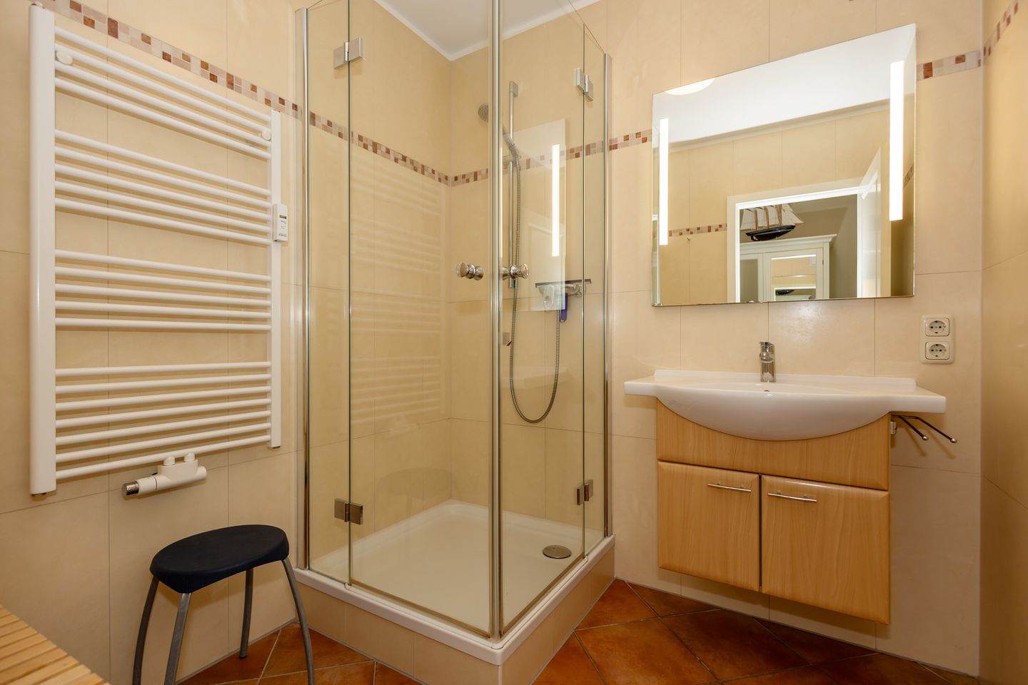 Urlaubsräume am Meer Urlaubsräume am Meer 1-11 Kühlungsborn - Badezimmer mit Dusche