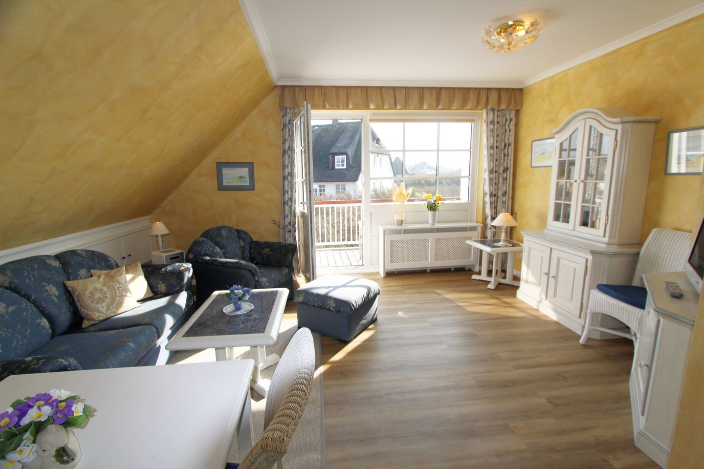 Dünenblick III - Dünenstr. 7, App. 5 Wenningstedt - Wohnzimmer