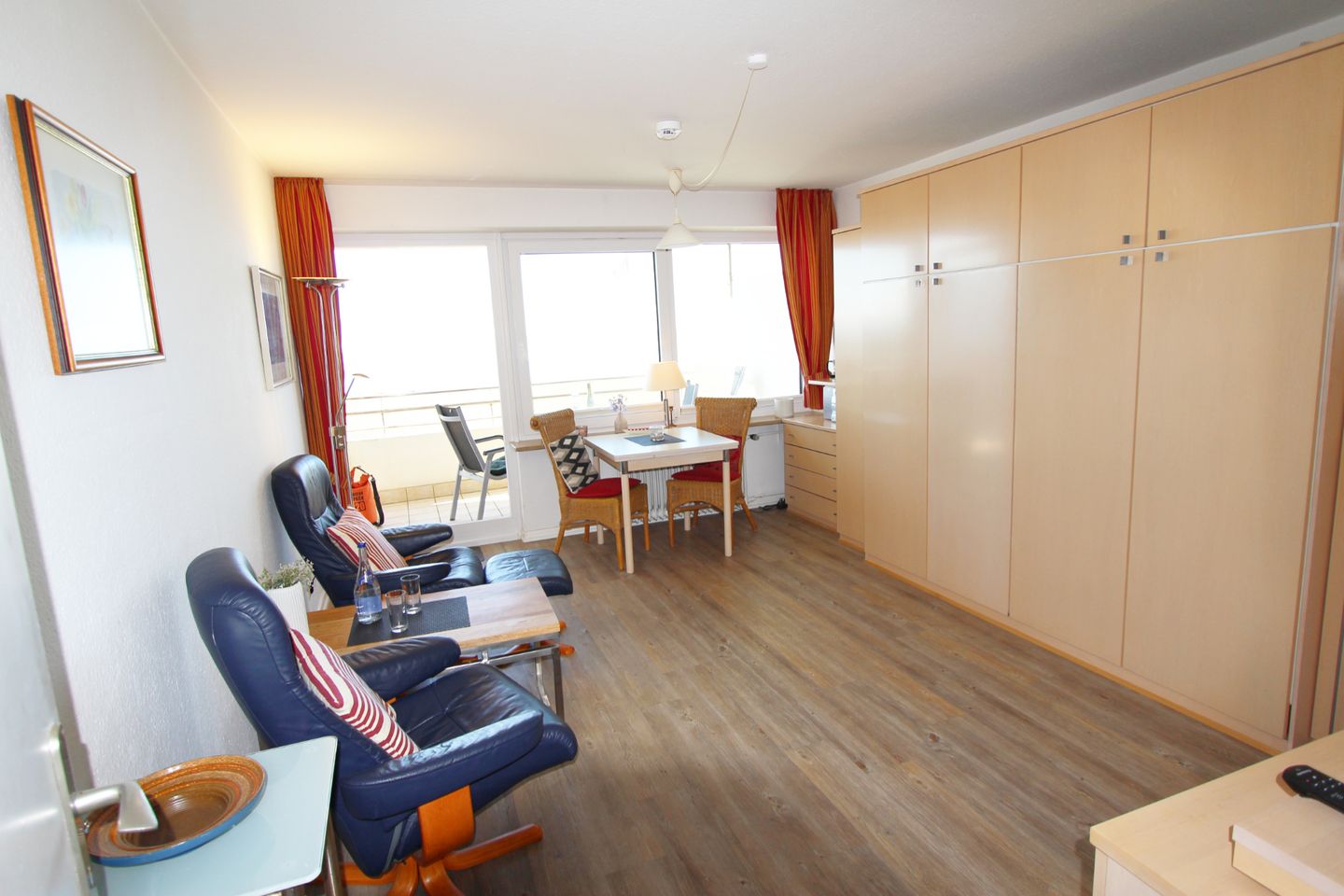 Dünenhof zum Kronprinzen- Seestr. 18, App. 56 Wenningstedt - Wohnzimmer