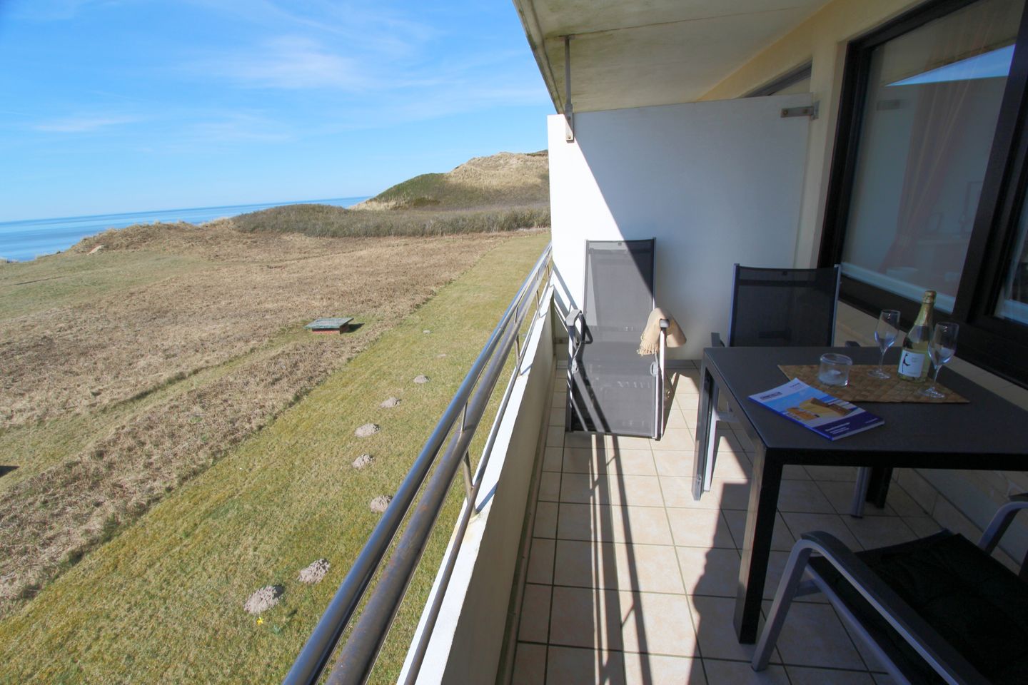 Dünenhof zum Kronprinzen- Seestr. 18, App. 56 Wenningstedt - Balkon