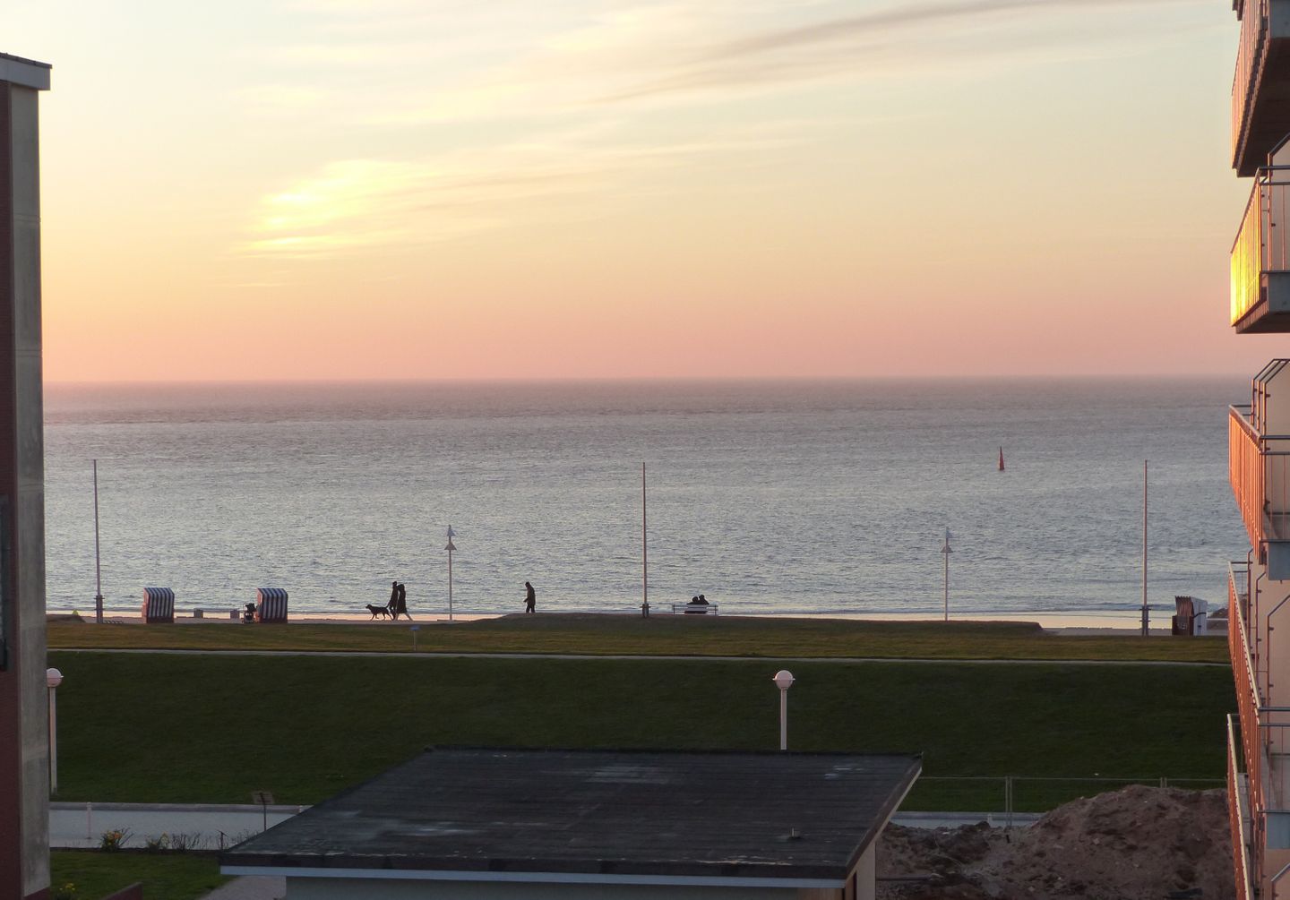  Meerblick-Penthouse "Sonnenseite" in der Villa van Halem Norderney - die insellotsen Norderney / Sonnenseite - Balkon mit Meerblick