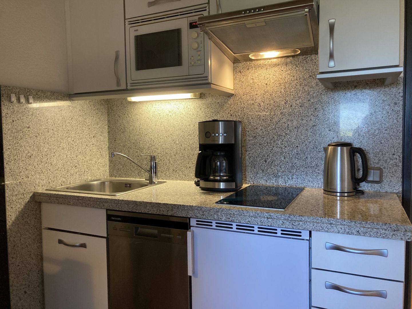  Berolina 408 - Sonnenplätzchen Dahme - Küche / Küchenzeile