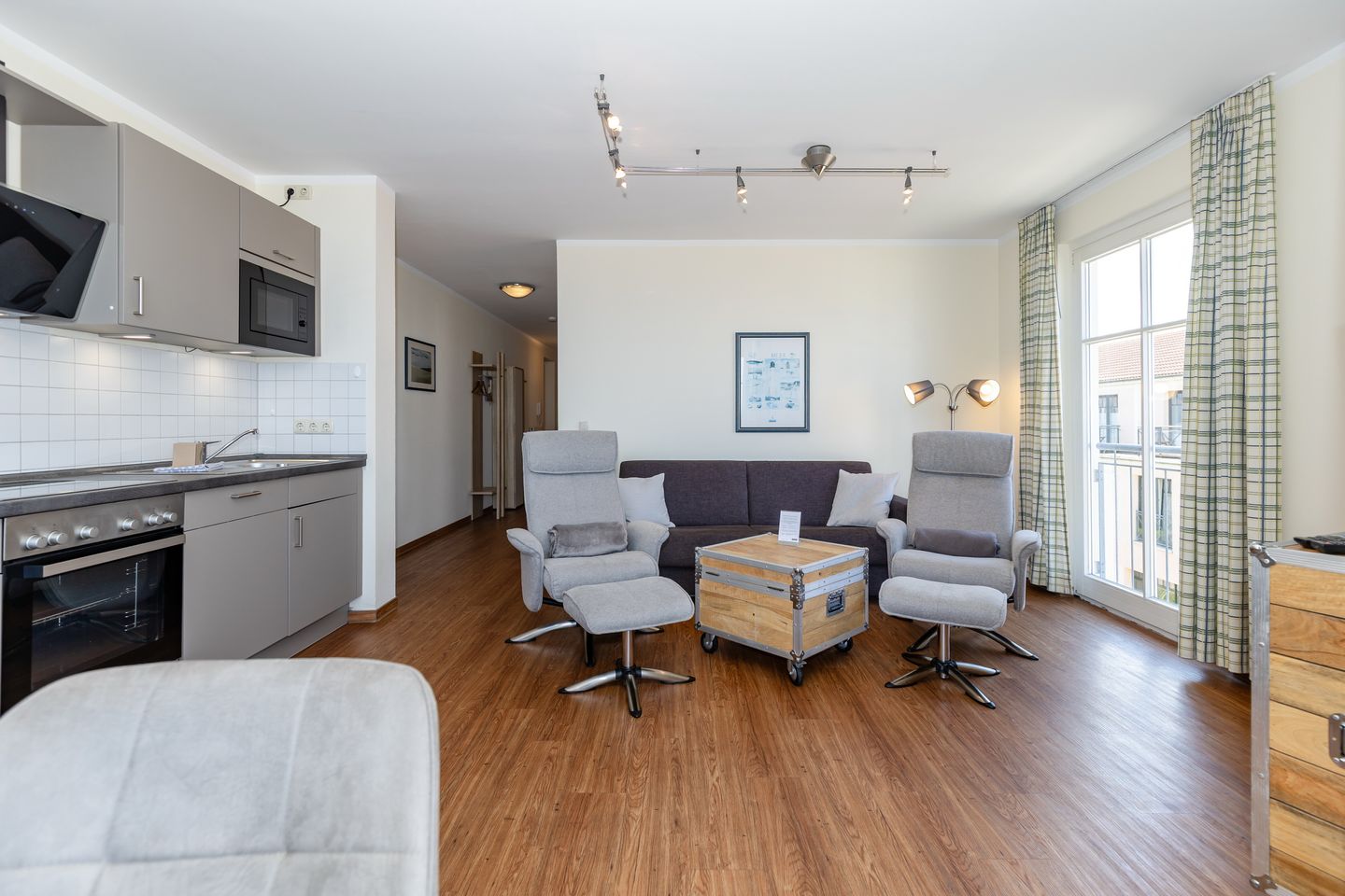 Meeresblick Meeresblick 223 Kühlungsborn - Küchenzeile mit Backofen, Mikrowelle, Geschirrspüler