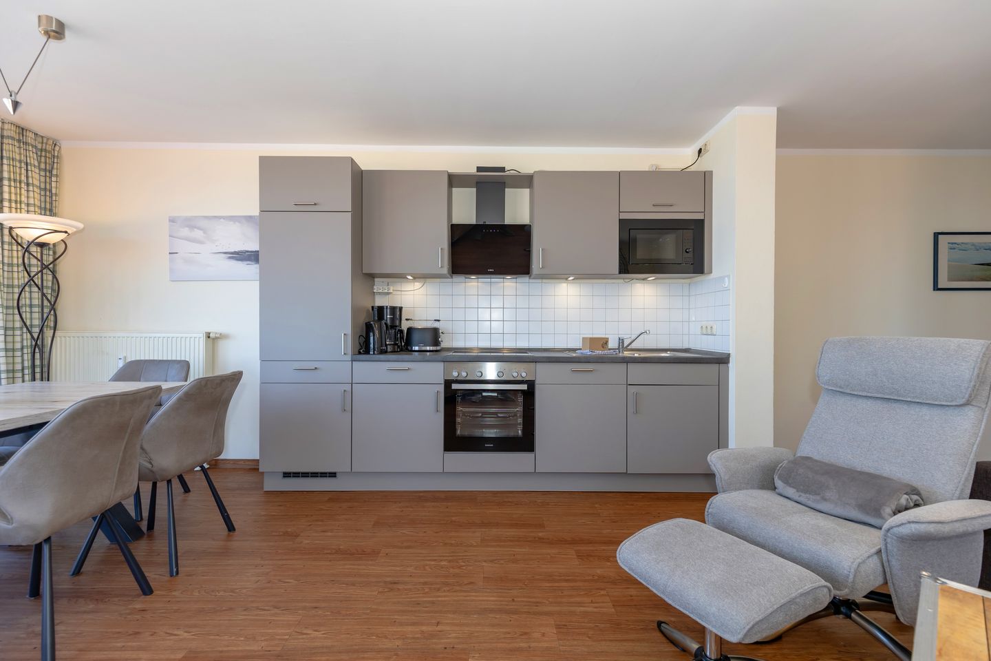 Meeresblick Meeresblick 223 Kühlungsborn - Wohn-/Essbereich mit Esstisch