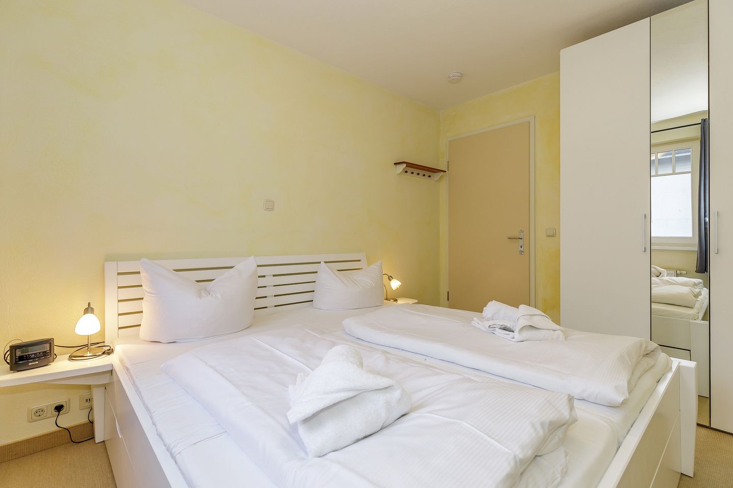 Strandstraße 32 Strandstraße 32-49 Kühlungsborn - Schlafzimmer mit Doppelbett