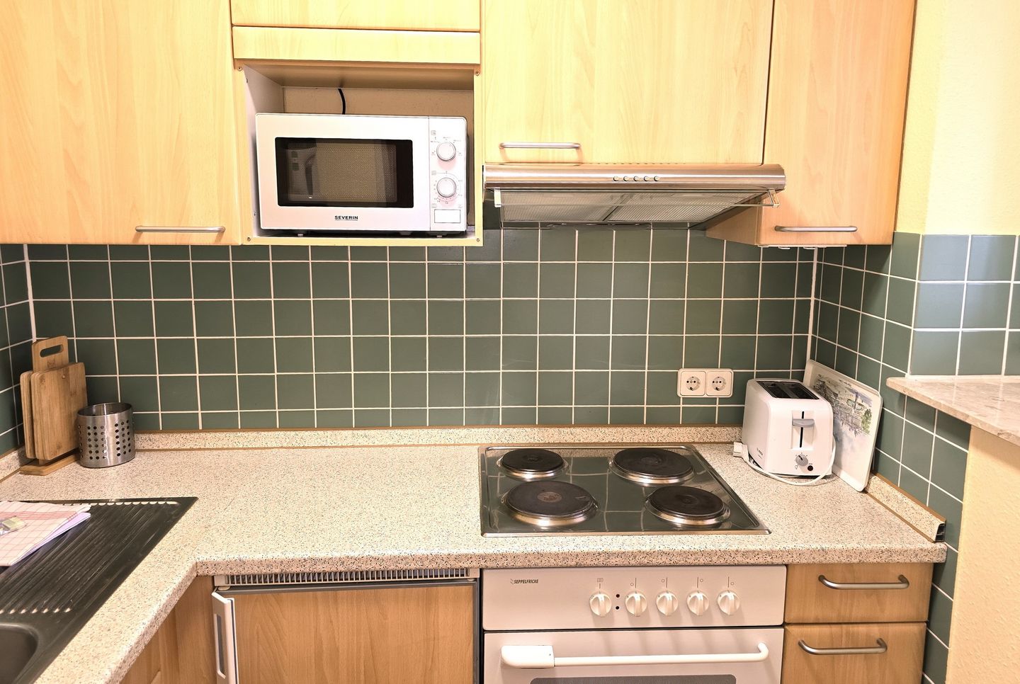 Hus Inselkieker Hus Inselkieker 216 Schillig - Küchenzeile mit Backofen