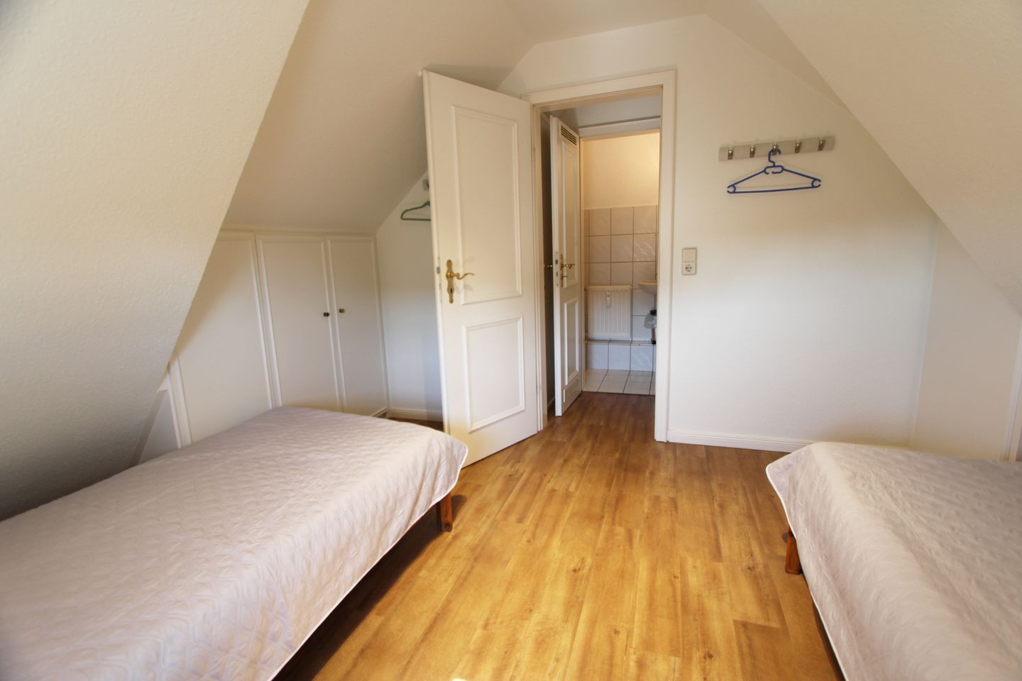 Maike  - Feldmarkstr. 16, App. 4 Wenningstedt - Schlafzimmer