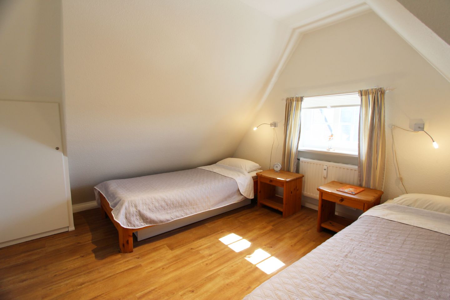 Maike  - Feldmarkstr. 16, App. 4 Wenningstedt - Schlafzimmer