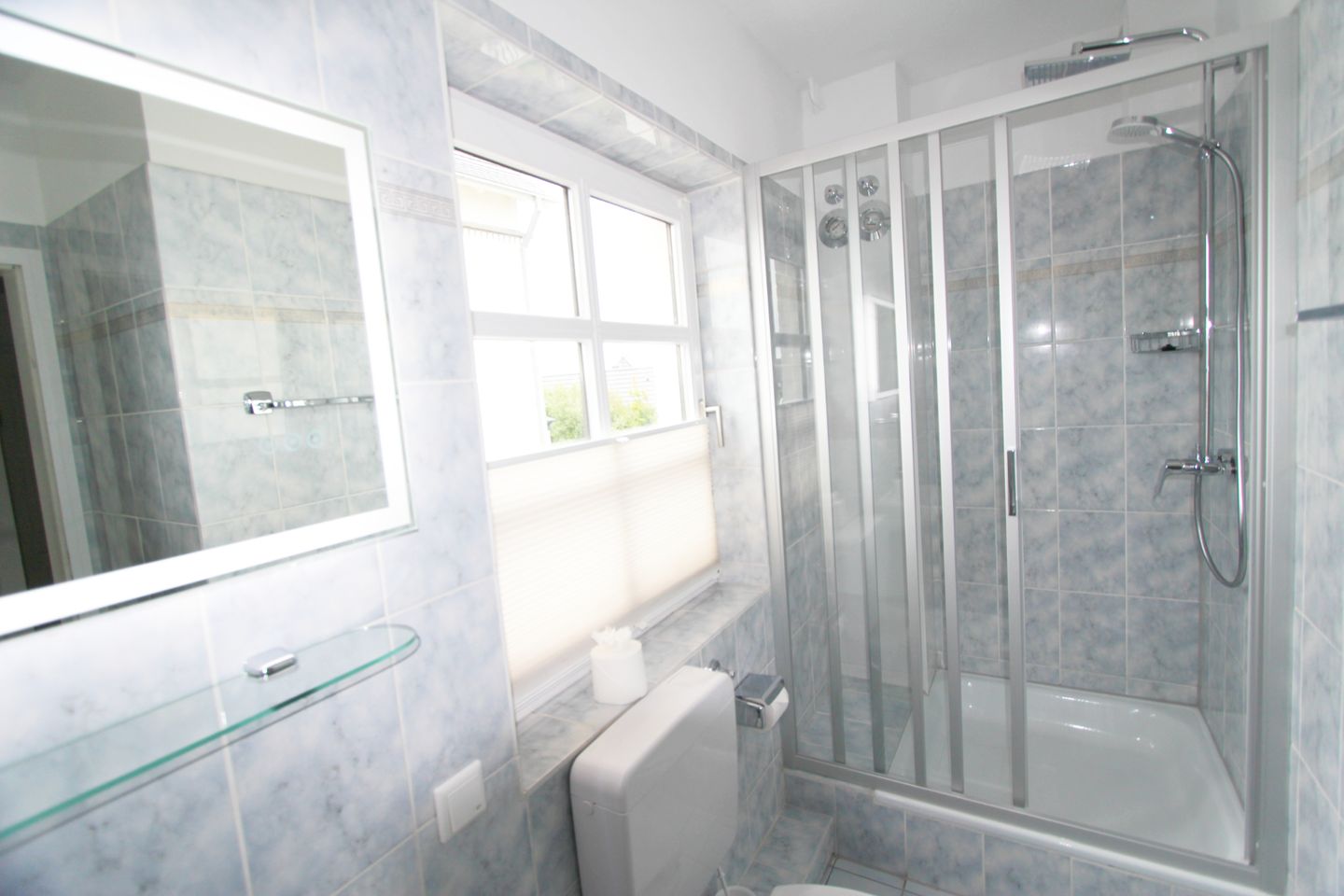 Atlantik - Strandstr. 15, App. 8 Wenningstedt - Badezimmer