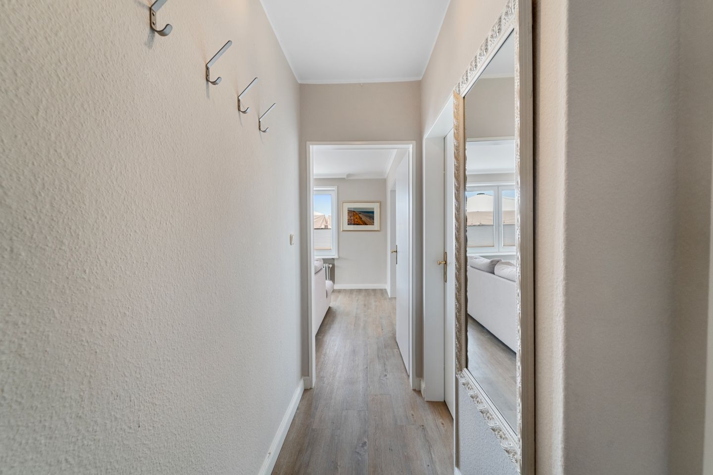 Steinburg   - Dünenstr. 6, App. 8 Wenningstedt - Wohnzimmer