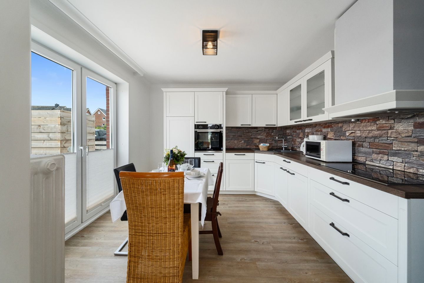 Steinburg   - Dünenstr. 6, App. 8 Wenningstedt - Küche / Küchenzeile