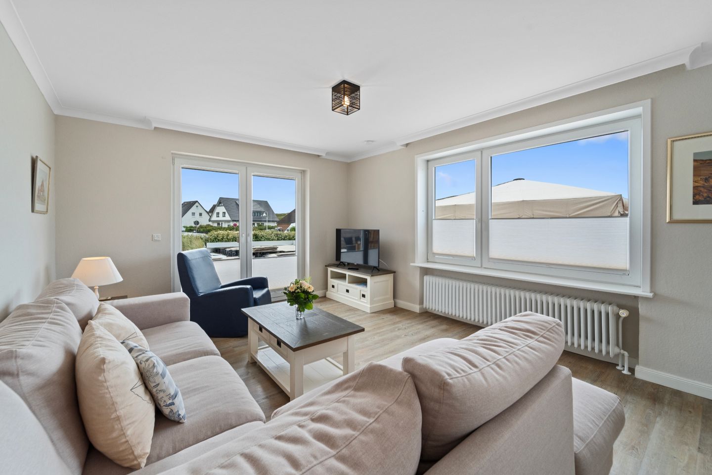 Steinburg   - Dünenstr. 6, App. 8 Wenningstedt - Wohnzimmer