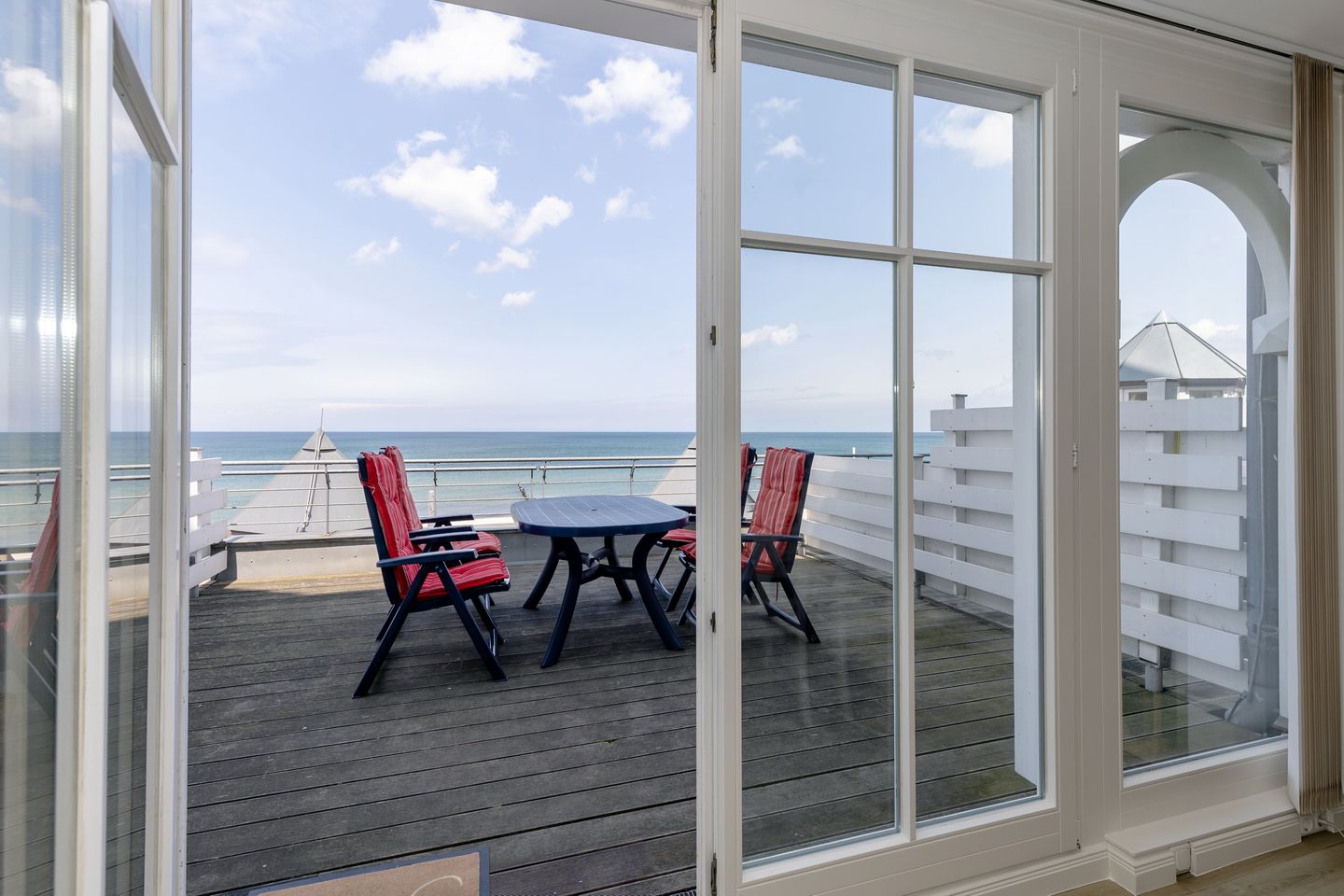 Meeresblick Meeresblick 226 Kühlungsborn - Balkon mit Gartenmöbeln