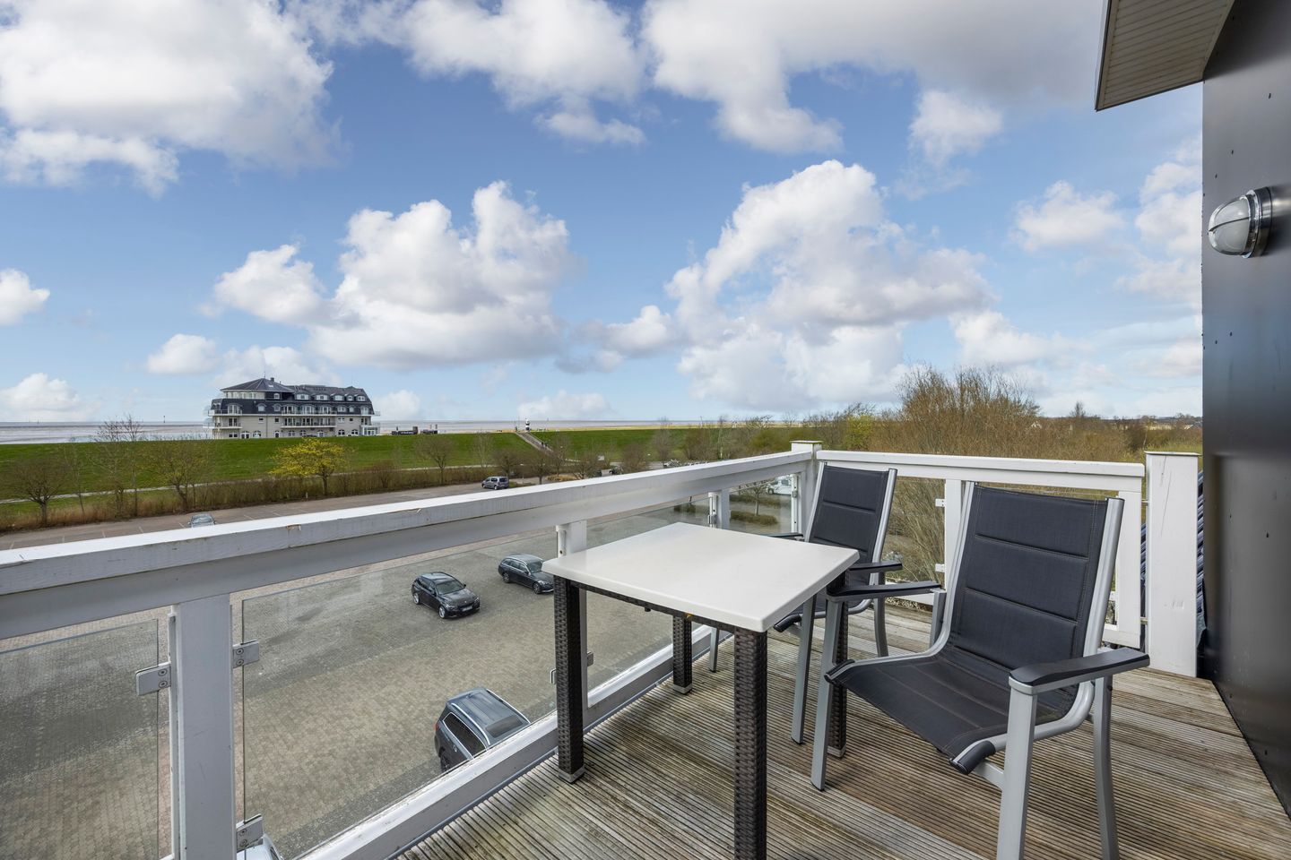 Resort Deichgraf Resort Deichgraf 27-20 Wremen - Balkon mit Ausblick