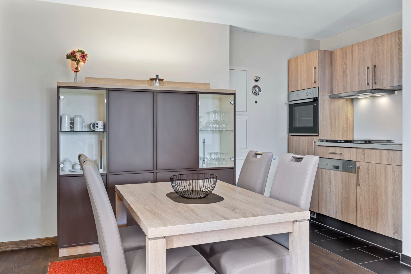 Resort Deichgraf Resort Deichgraf 31-02 Wremen - Küchenzeile mit Backofen