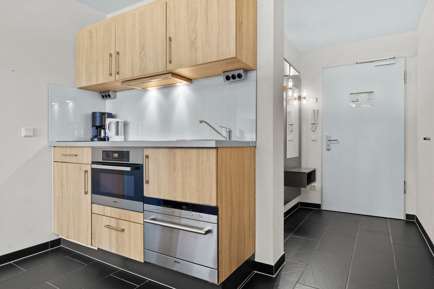 Resort Deichgraf Resort Deichgraf 31-03 Wremen - Küchenzeile mit Backofen