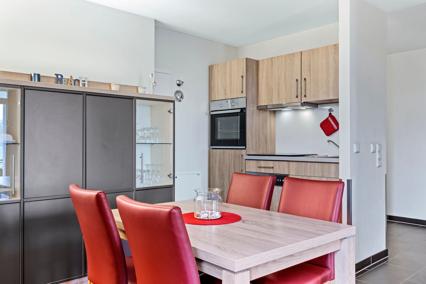 Resort Deichgraf Resort Deichgraf 31-05 Wremen - Küchenzeile mit Backofen