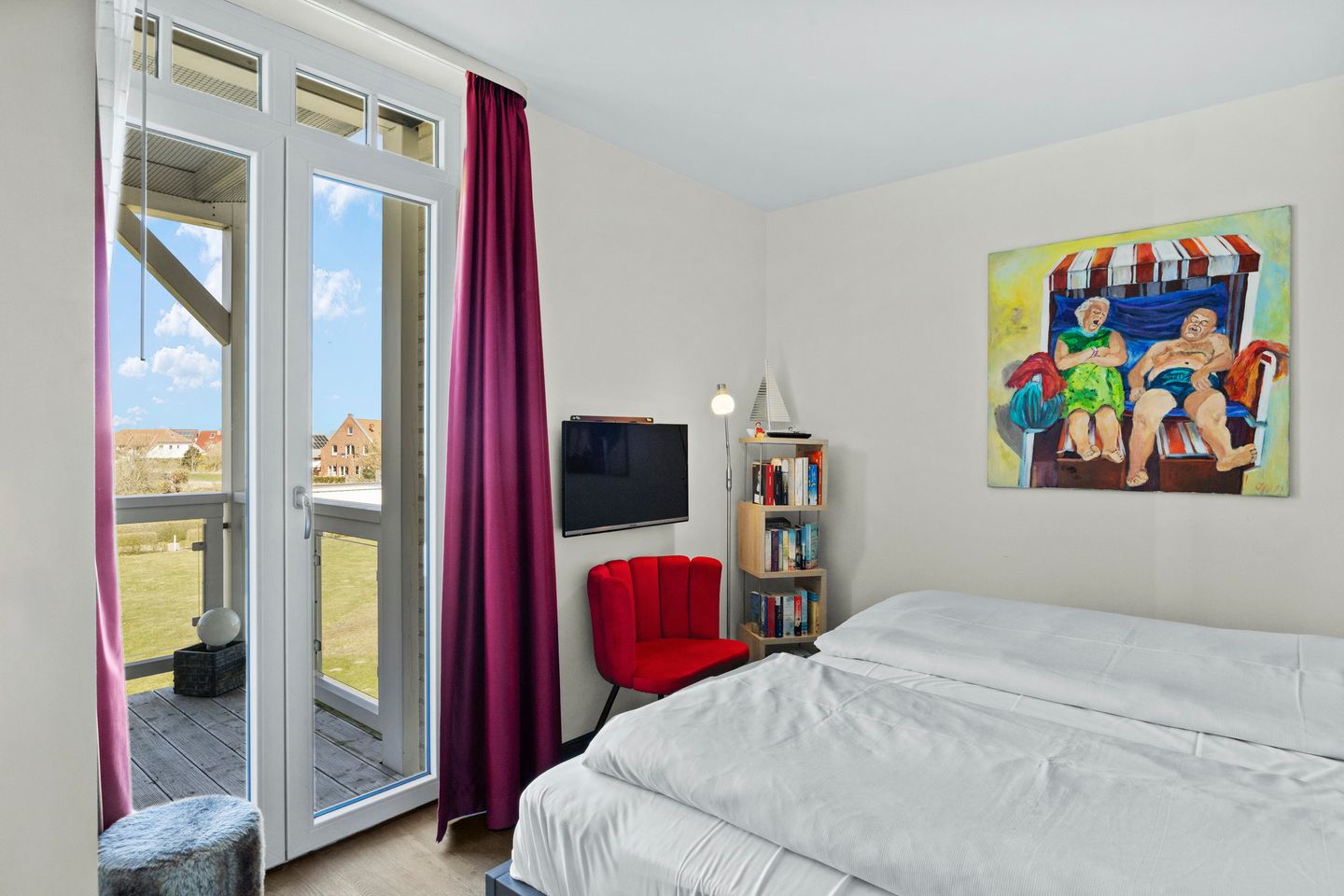 Resort Deichgraf Resort Deichgraf 31-07 Wremen - Schlafzimmer mit Zugang zum Balkon