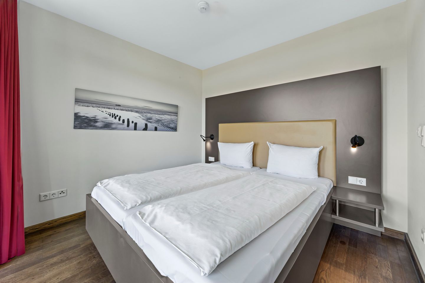 Resort Deichgraf Resort Deichgraf 31-08 Wremen - Schlafzimmer mit Doppelbett