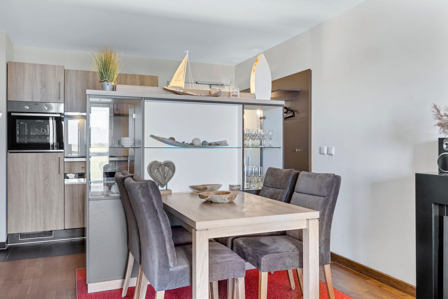 Resort Deichgraf Resort Deichgraf 31-13 Wremen - Küchenzeile mit Sitzgelegenheit