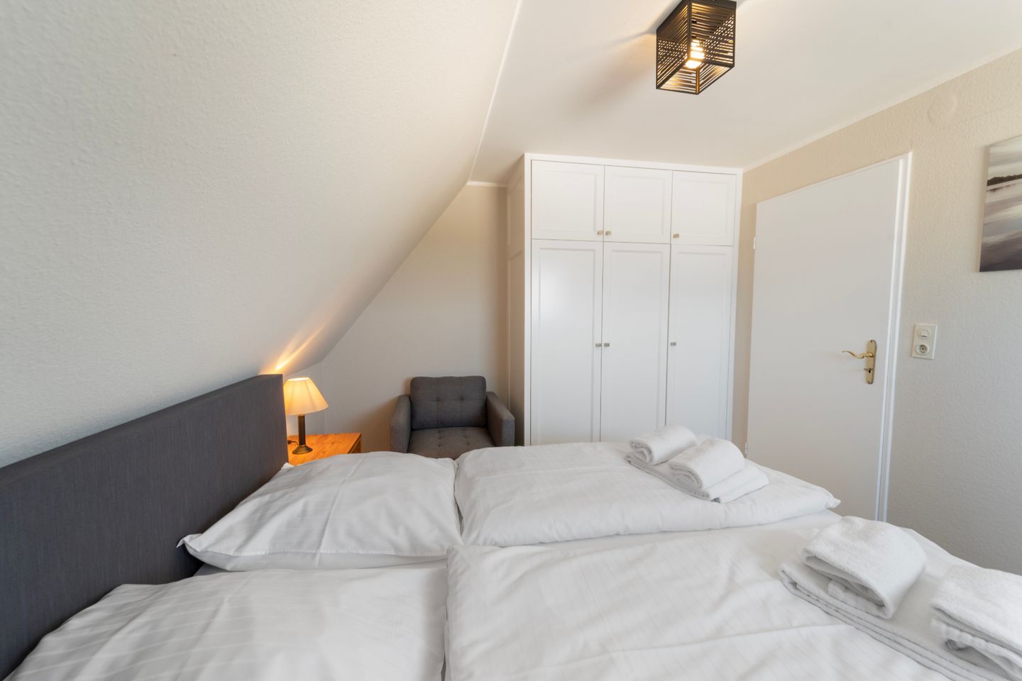 Steinburg   - Dünenstr. 6, App. 5 Wenningstedt - Schlafzimmer