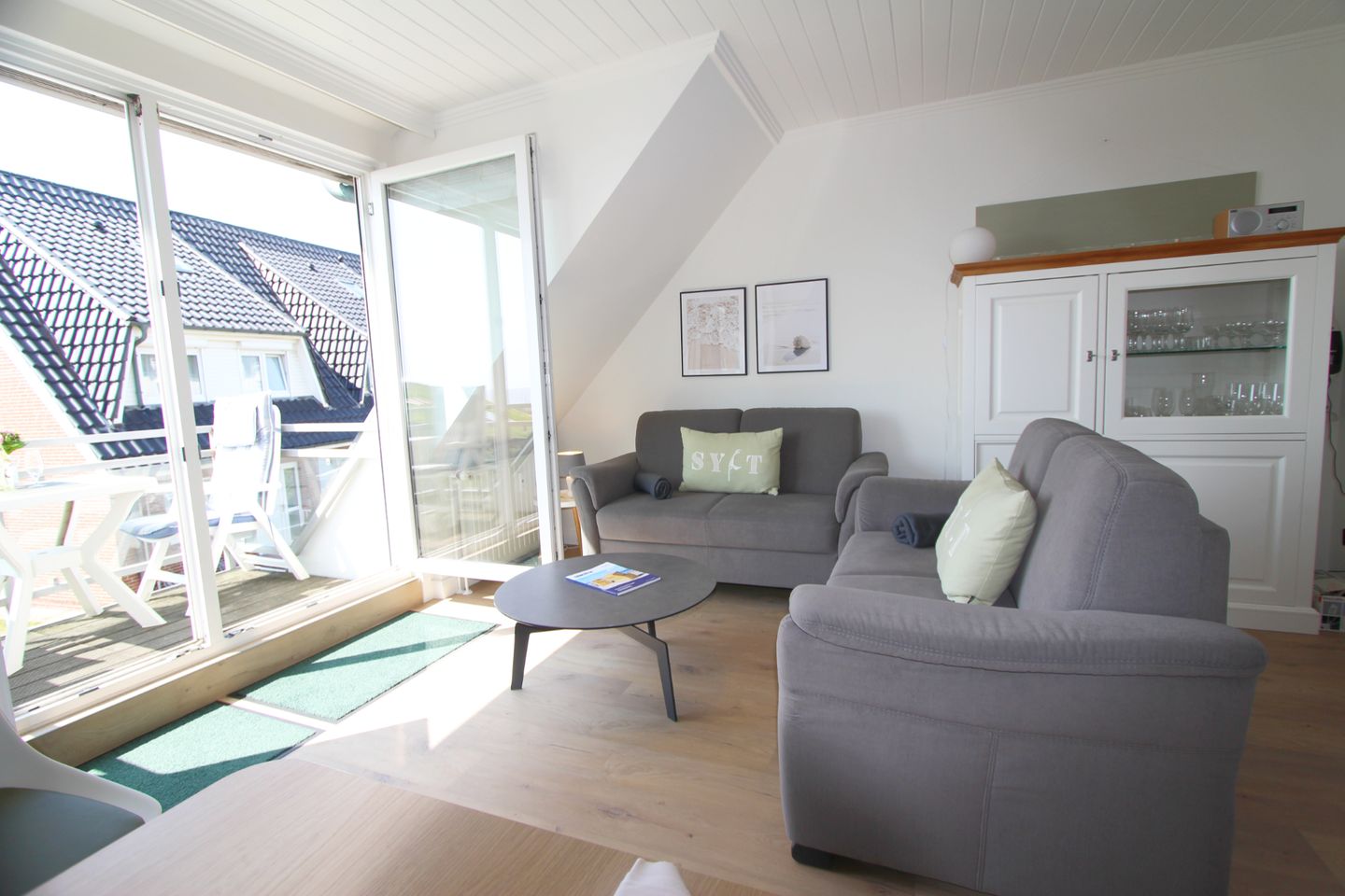  Trutz blanker Hans  - Dünenstr. 19, App. 10 Wenningstedt - Wohnzimmer