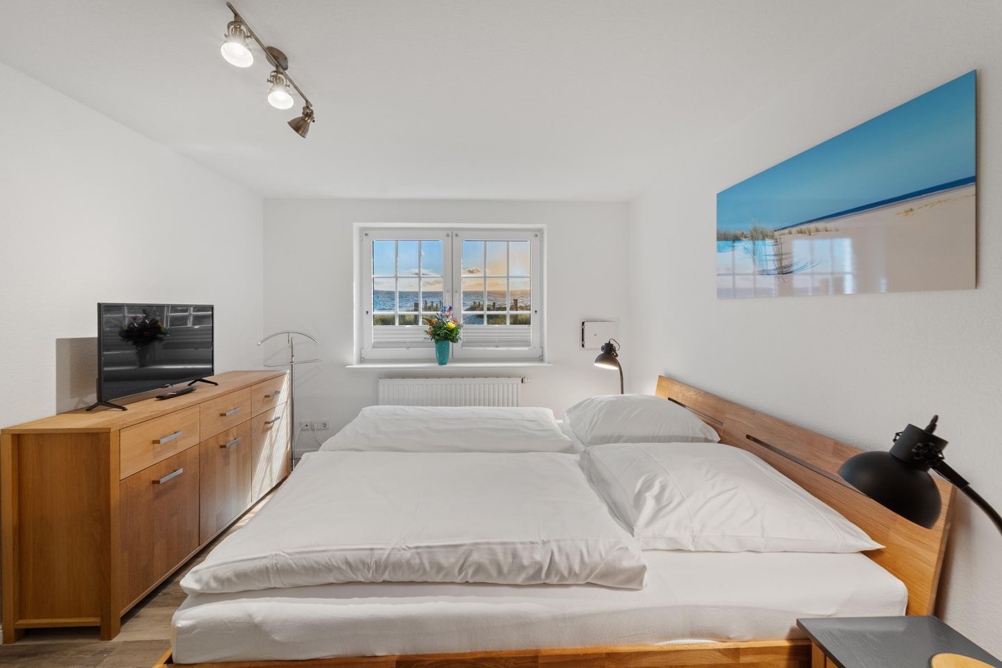 Octopus App. 01 Strandstrasse 12 A Wenningstedt -