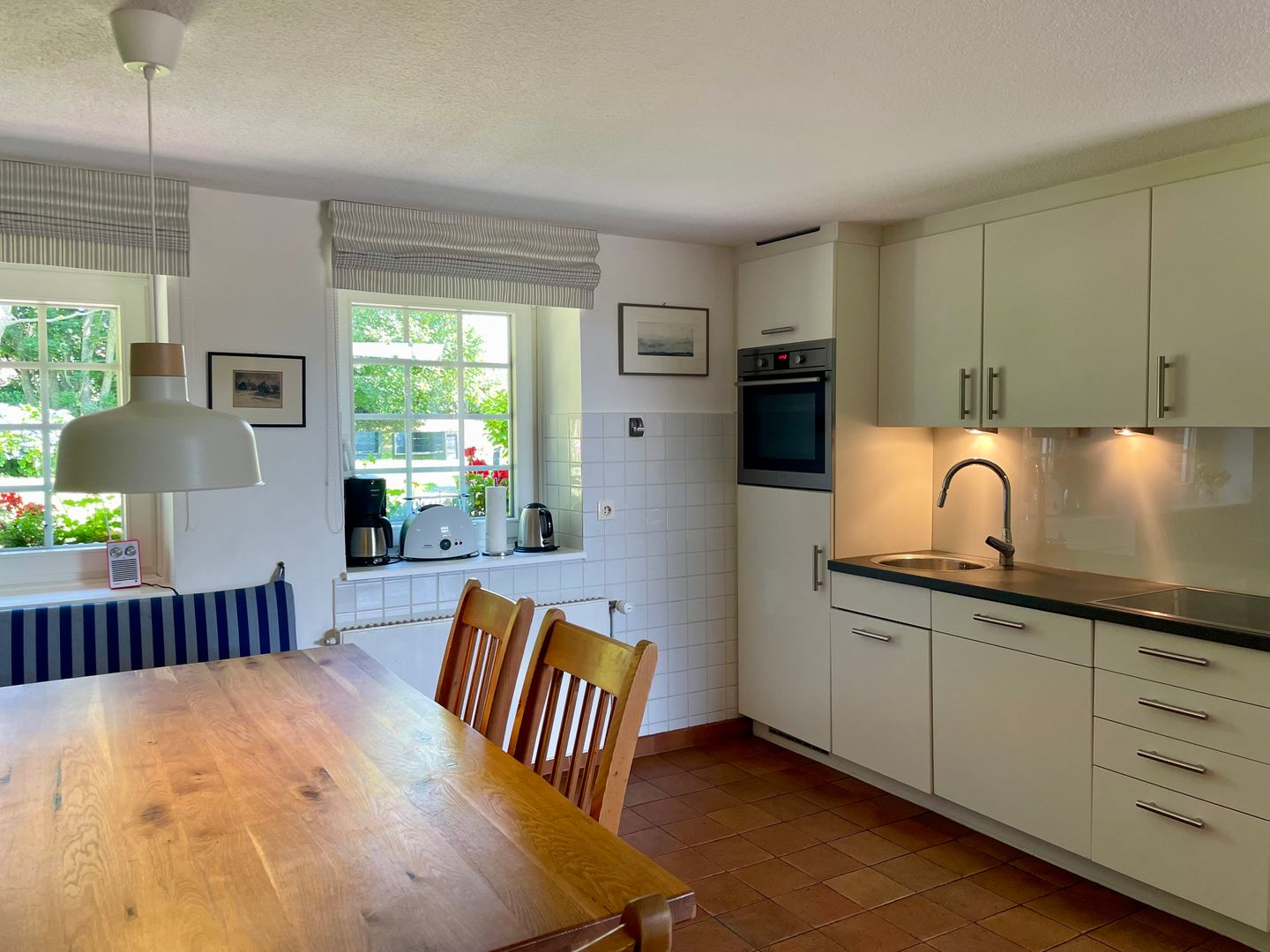 Altes Friesenhaus Wohnung 3 Scheune Morsum - Küche / Küchenzeile