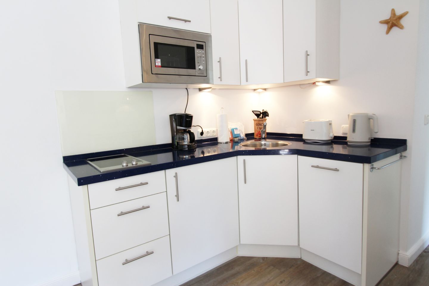 Seesternchen - Westerlandstr. 16, App. 3 Wenningstedt - Küche / Küchenzeile