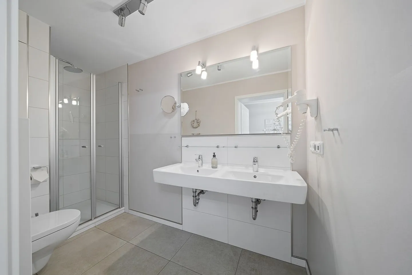 Horizonte Penthouse Horizonte SPO Bad - 