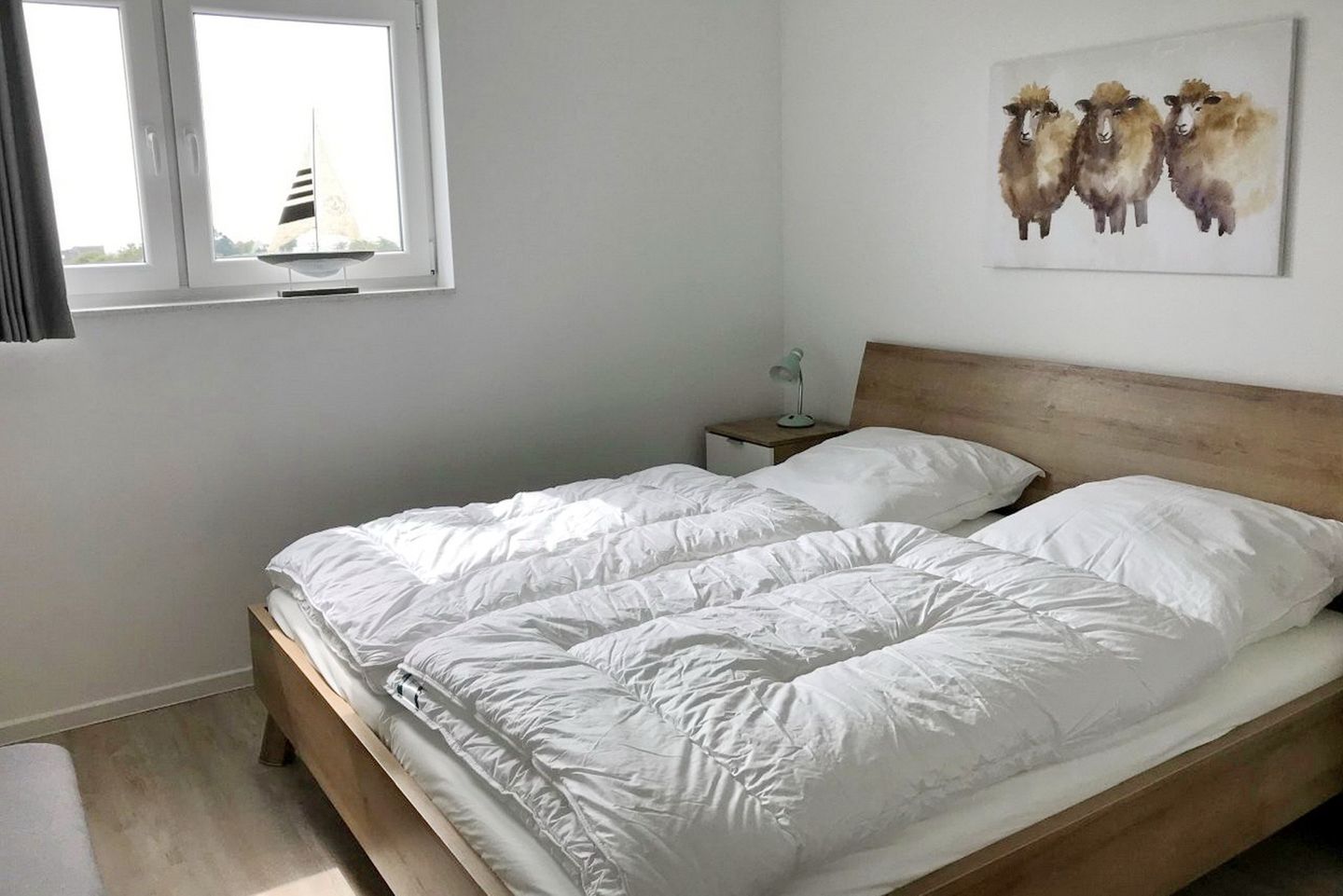 NordseeResort Friesland NordseeResort Friesland 48-6-n Schillig - Schlafzimmer mit Doppelbett