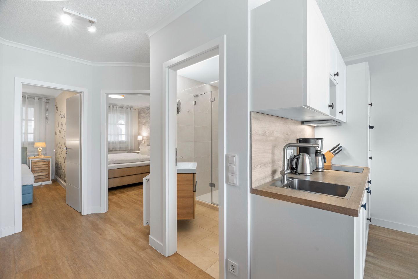 Apartmenthaus Atlantik Apartmenthaus Atlantik 311 Kühlungsborn - Flur mit Zugang zum Schlafzimmer