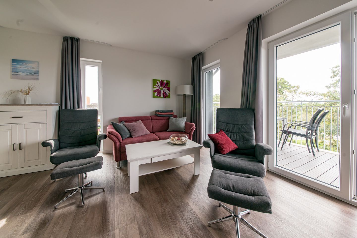 NordseeResort Friesland Nordseeresort Friesland 50-3-s Schillig - Wohn-Essbereich mit Couch-Ecke