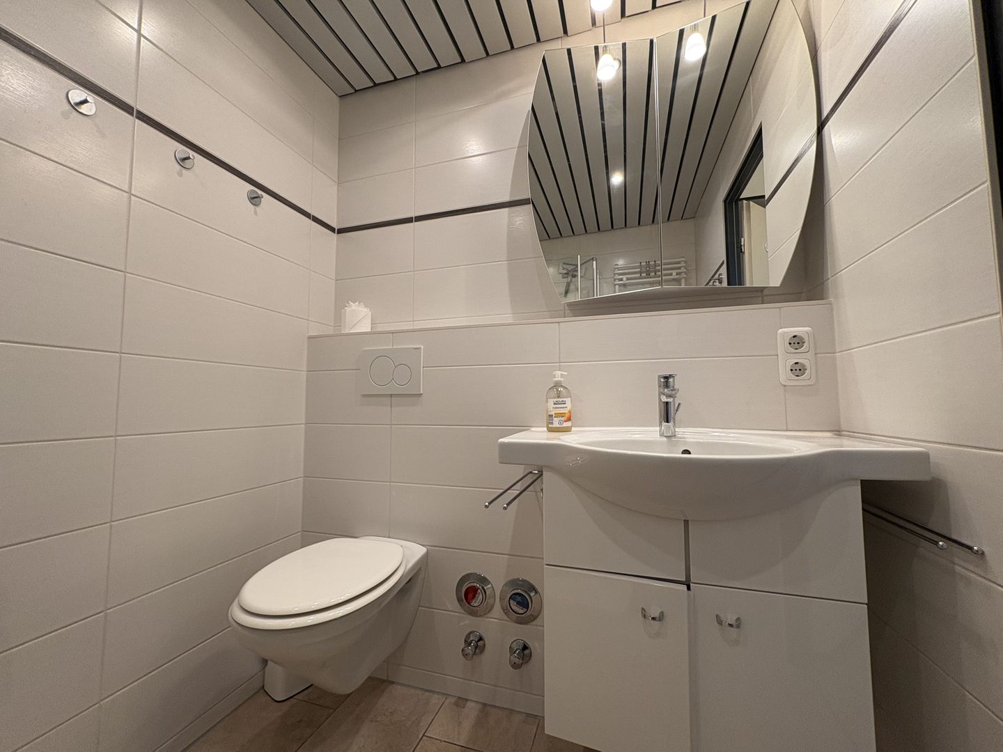  Berolina 518 - Horizont Dahme - Badezimmer