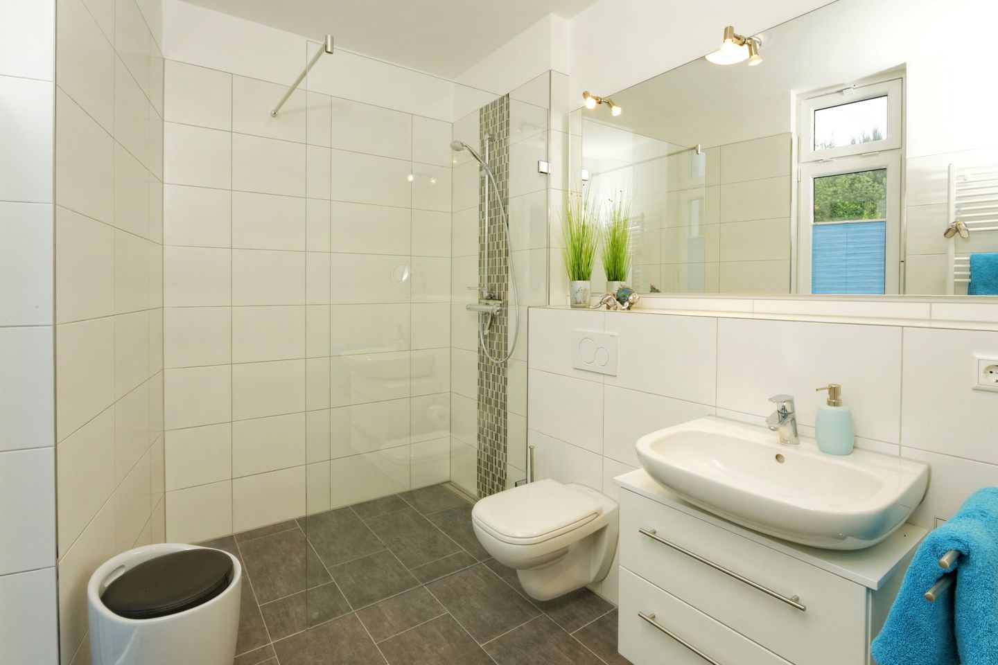 Ostseeland Ostseeland,Kajüte 6 Usedom - Badezimmer mit Dusche