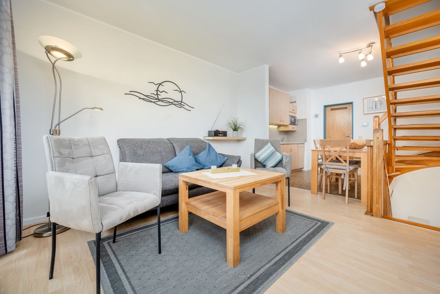 Hus Strandkieker Hus Strandkieker 09 Schillig - Wohn-Essbereich mit Sitzgelegenheit