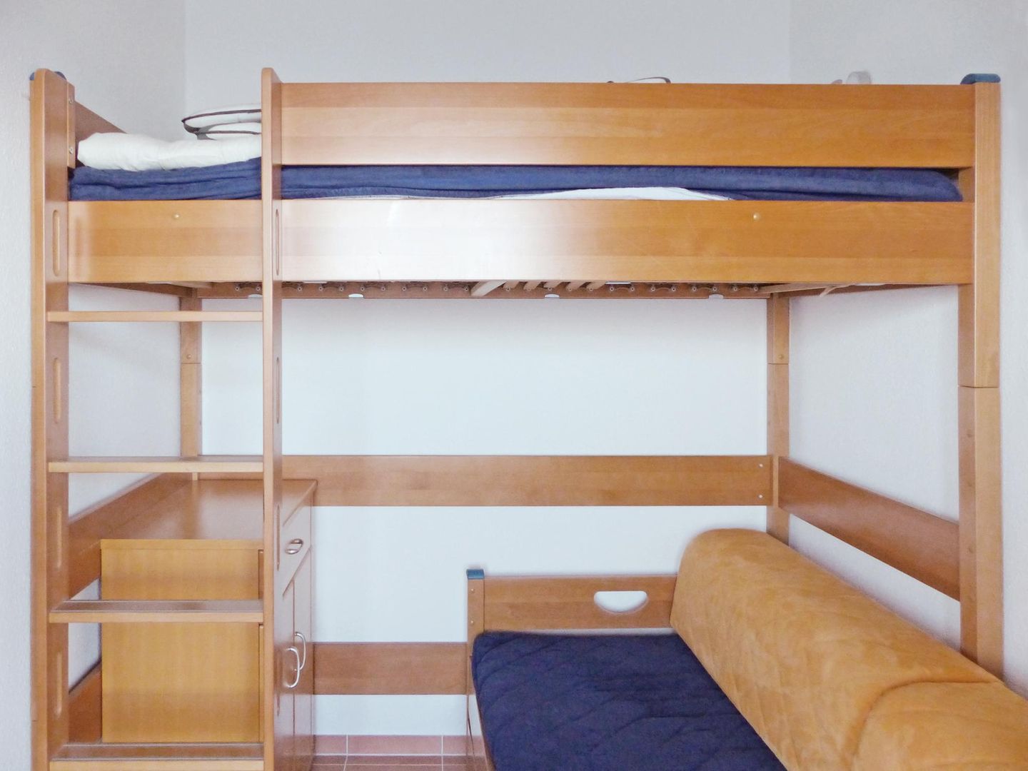 Kaiserhof Apartment 781, Typ H  - Wohnzimmer