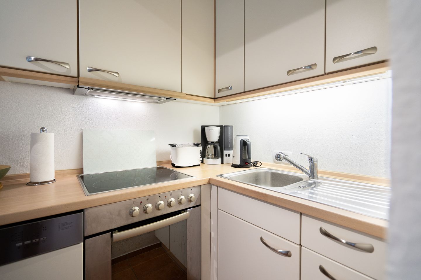  Ferienhaus Seeweg Wohnung 1 Scharbeutz - Küche / Küchenzeile