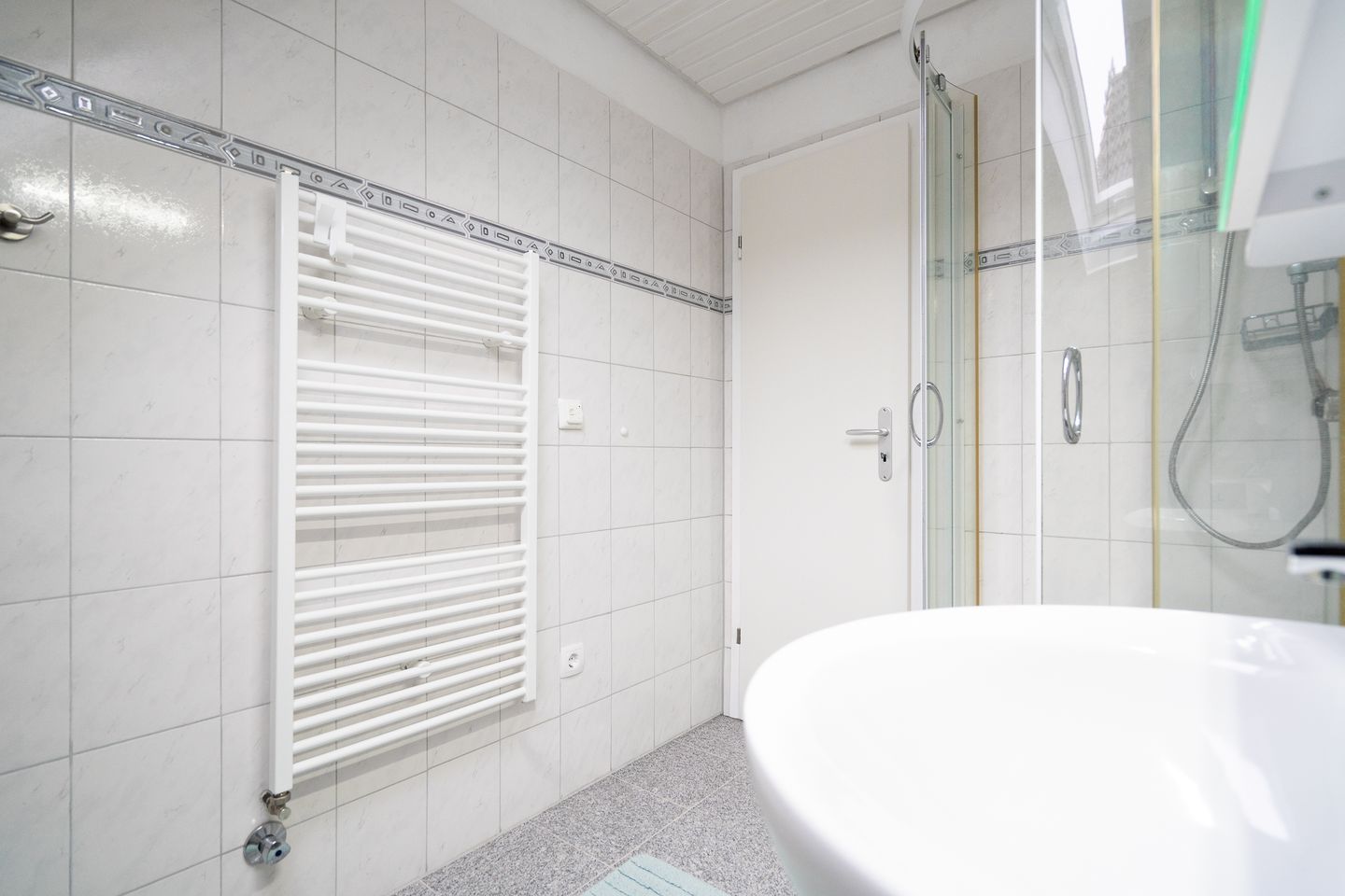  Ferienhaus Seeweg Wohnung 2 Scharbeutz - Badezimmer