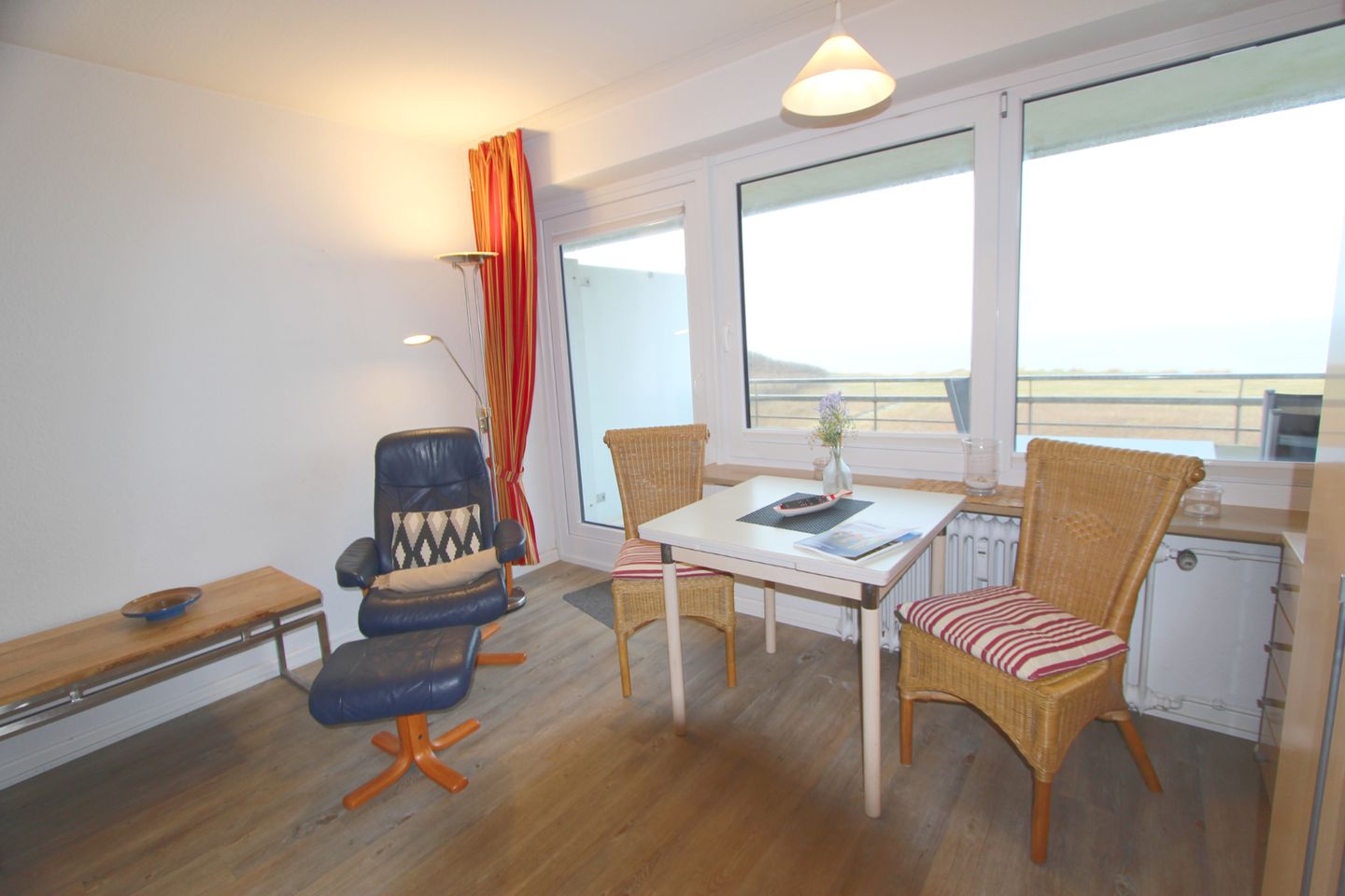  Dünenhof zum Kronprinzen- Seestr. 18, App. 56 Wenningstedt - Wohnzimmer