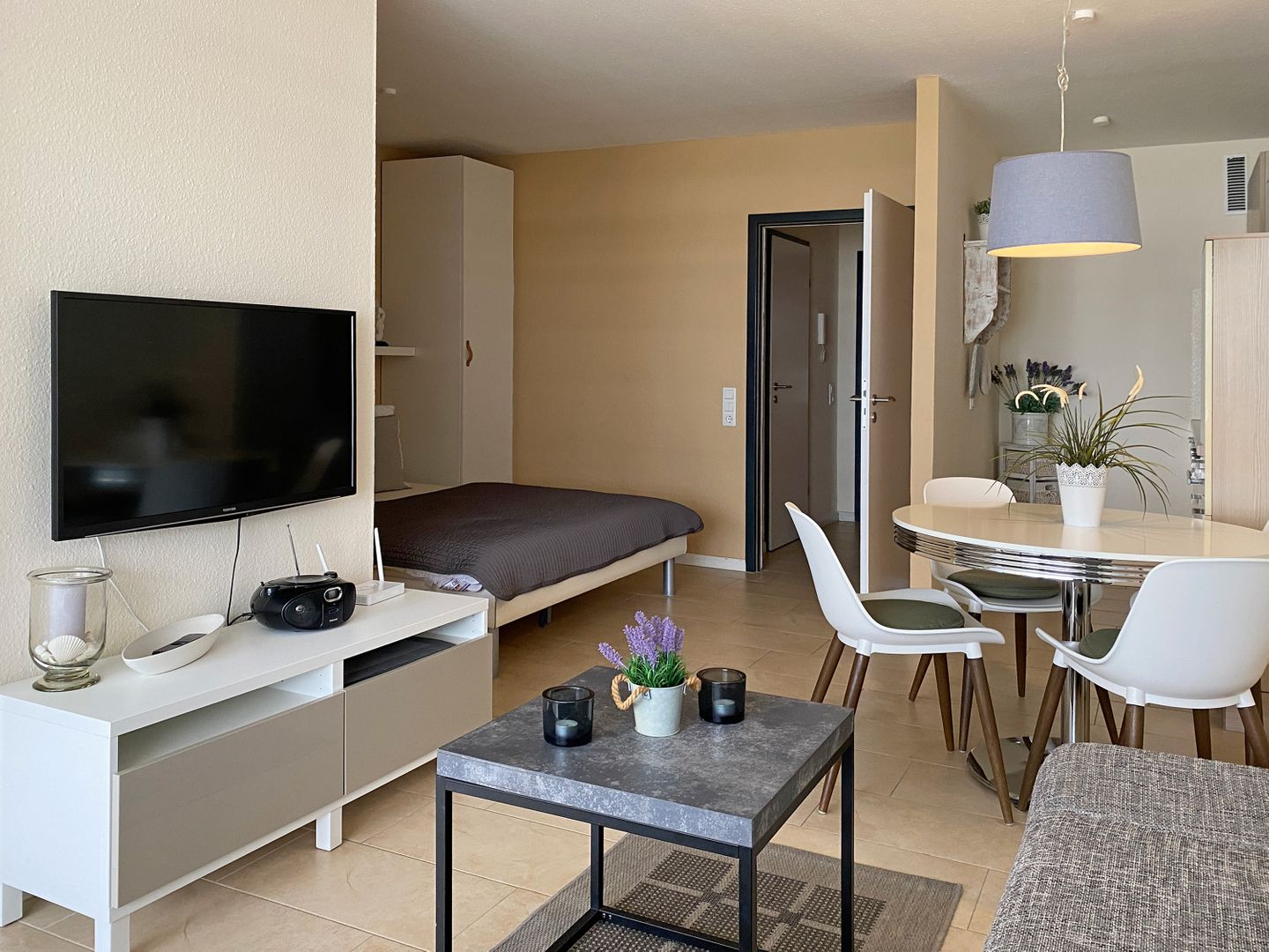 Kaiserhof Apartment 202, Typ A  - TV / Multimedia