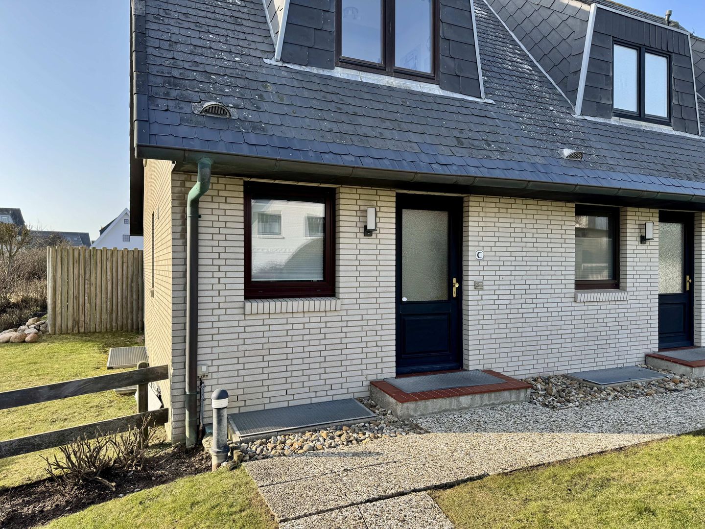  Lachmöwe Wenningstedt Lachmöwe - Fassade / Eingang