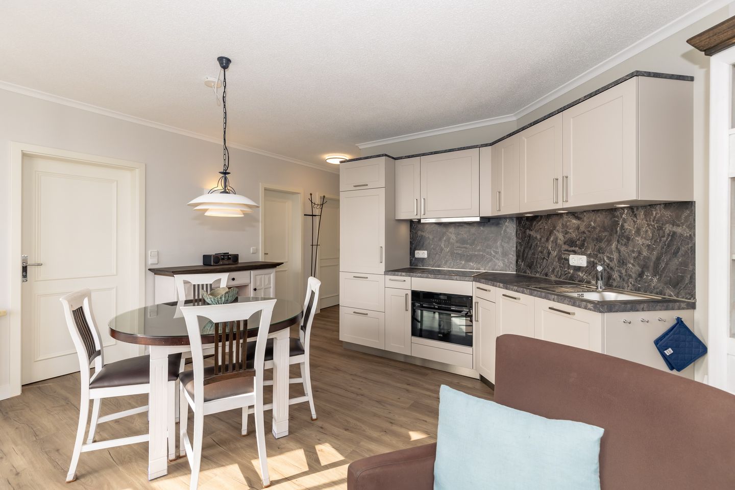 Apartmenthaus Atlantik Apartmenthaus Atlantik 314 Kühlungsborn - Wohn-Essbereich mit offener Küche